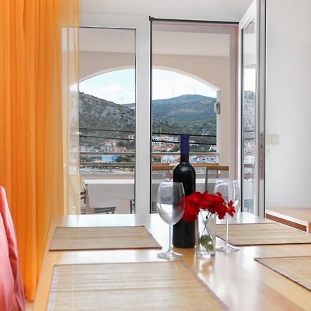 Apartments By The Sea Seget Vranjica, Trogir - 13771 Chambre photo