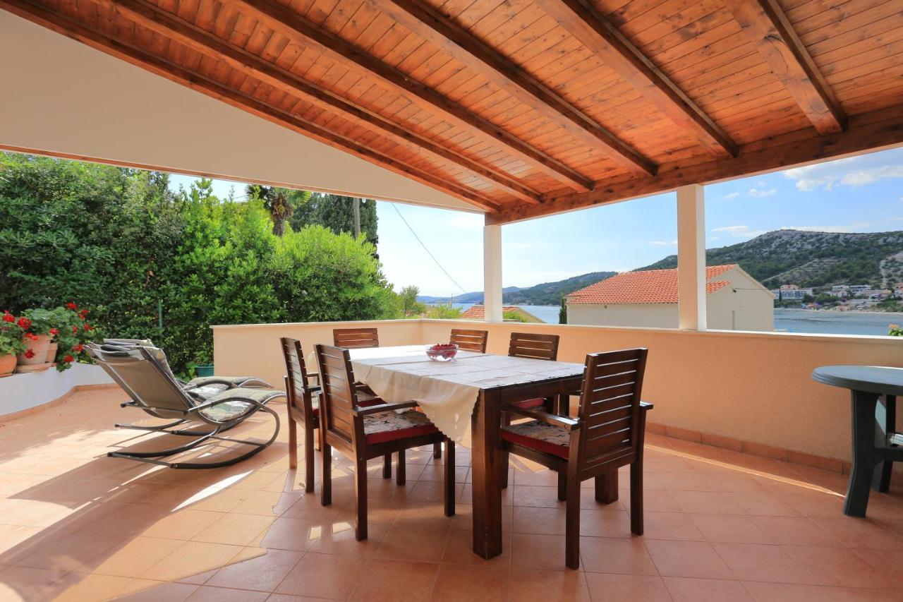 Apartments By The Sea Seget Vranjica, Trogir - 13771 Extérieur photo