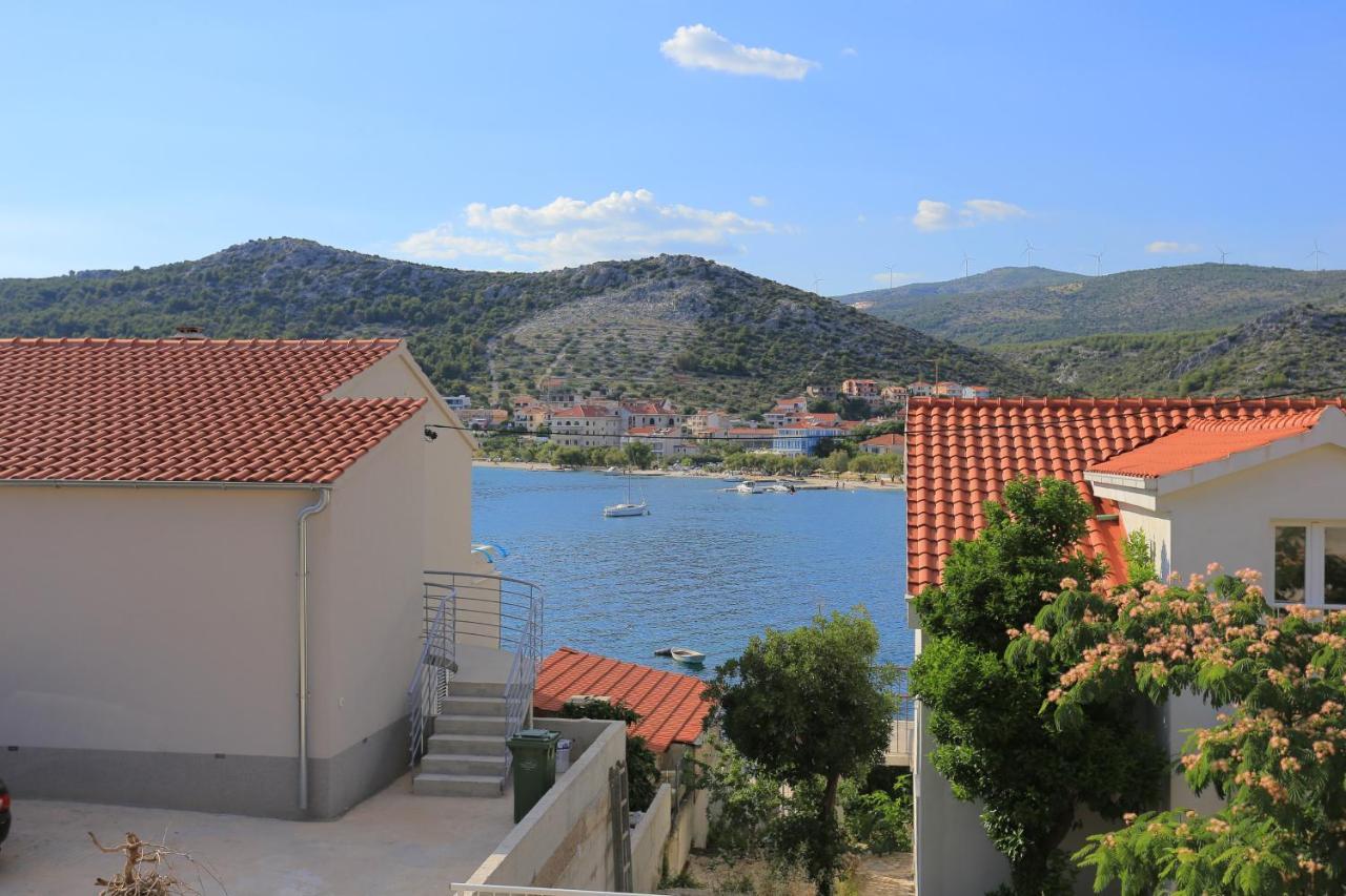 Apartments By The Sea Seget Vranjica, Trogir - 13771 Extérieur photo