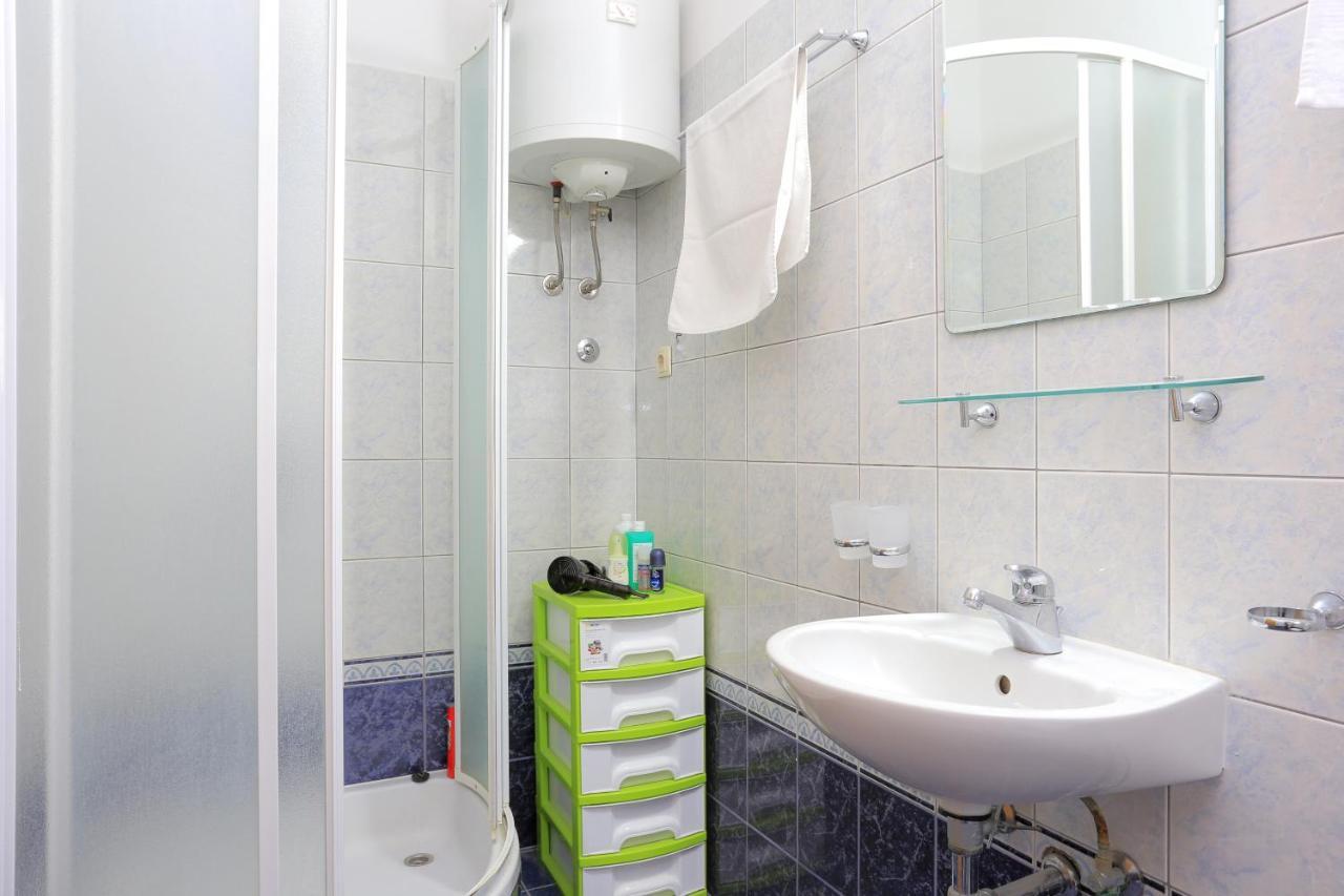 Apartments By The Sea Seget Vranjica, Trogir - 13771 Extérieur photo