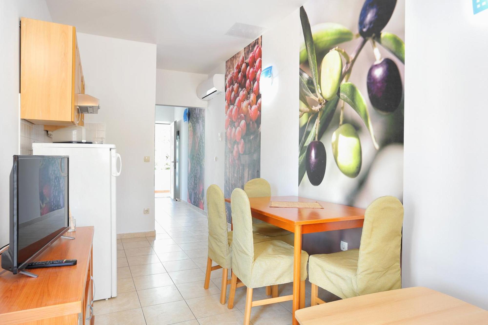 Apartments By The Sea Seget Vranjica, Trogir - 13771 Chambre photo
