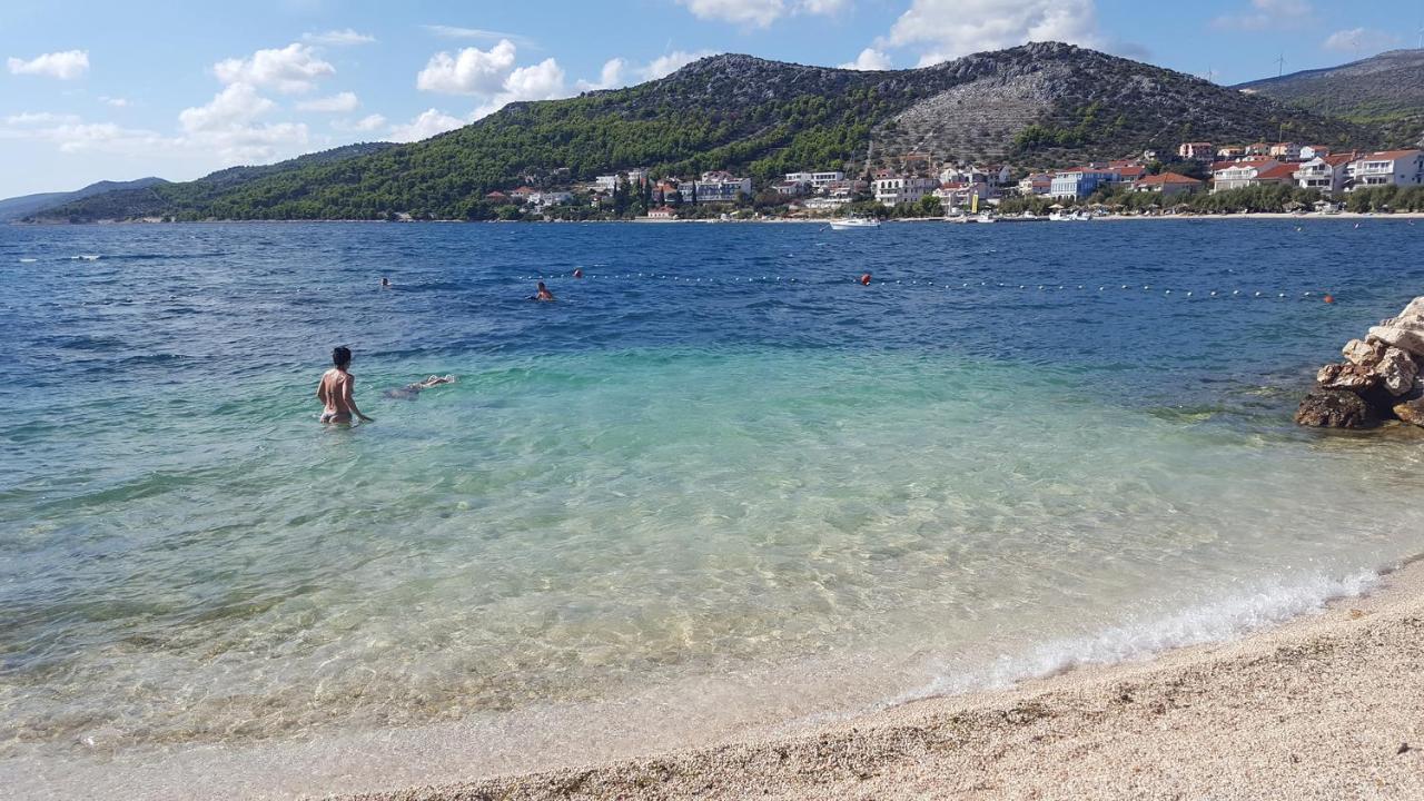 Apartments By The Sea Seget Vranjica, Trogir - 13771 Extérieur photo
